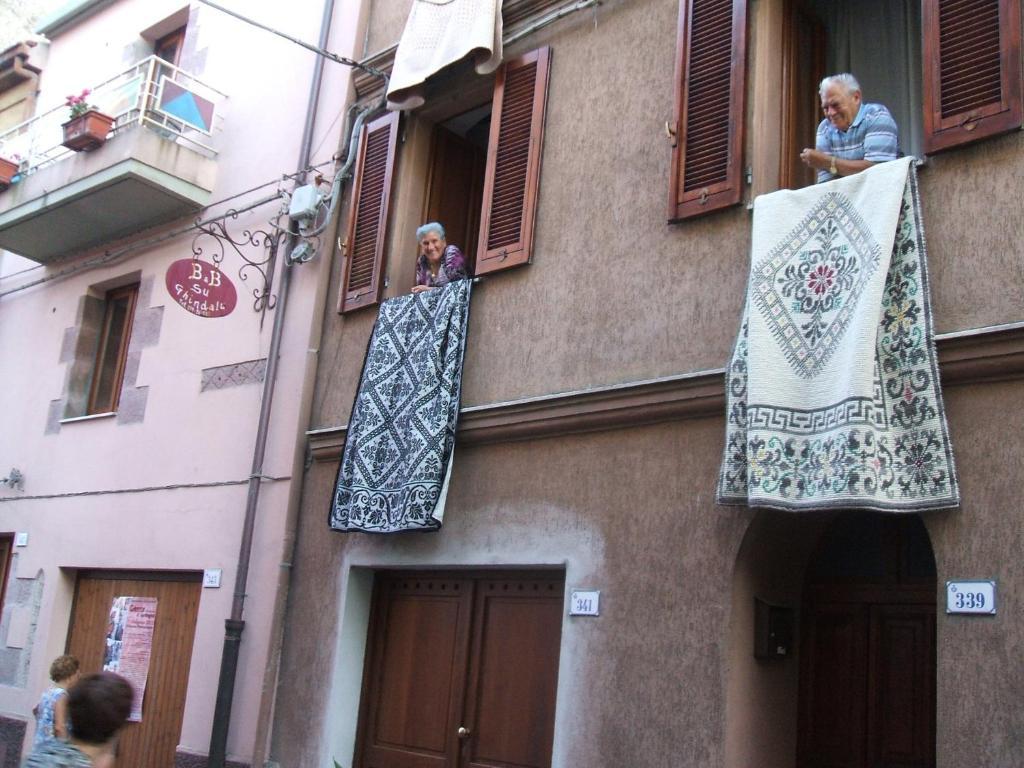 Su Cantaru Guesthouse Villanova Monteleone Cameră foto